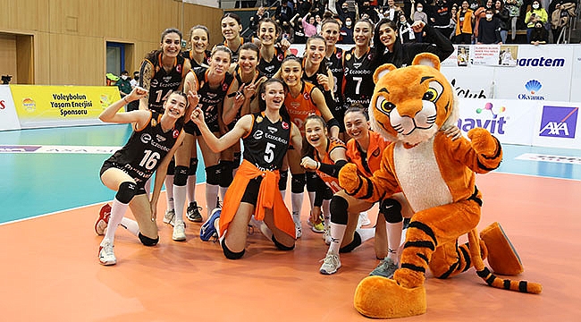 Eczacıbaşı Dynavit set vermeden devam ediyor Sultanlar Voleybol Extra