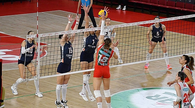 Tvf Kad Nlar Ligi Nde Normal Sezon Sona Erdi Lig Voleybol